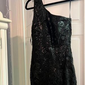 Lulu's Black One Shoulder Sequin Dress